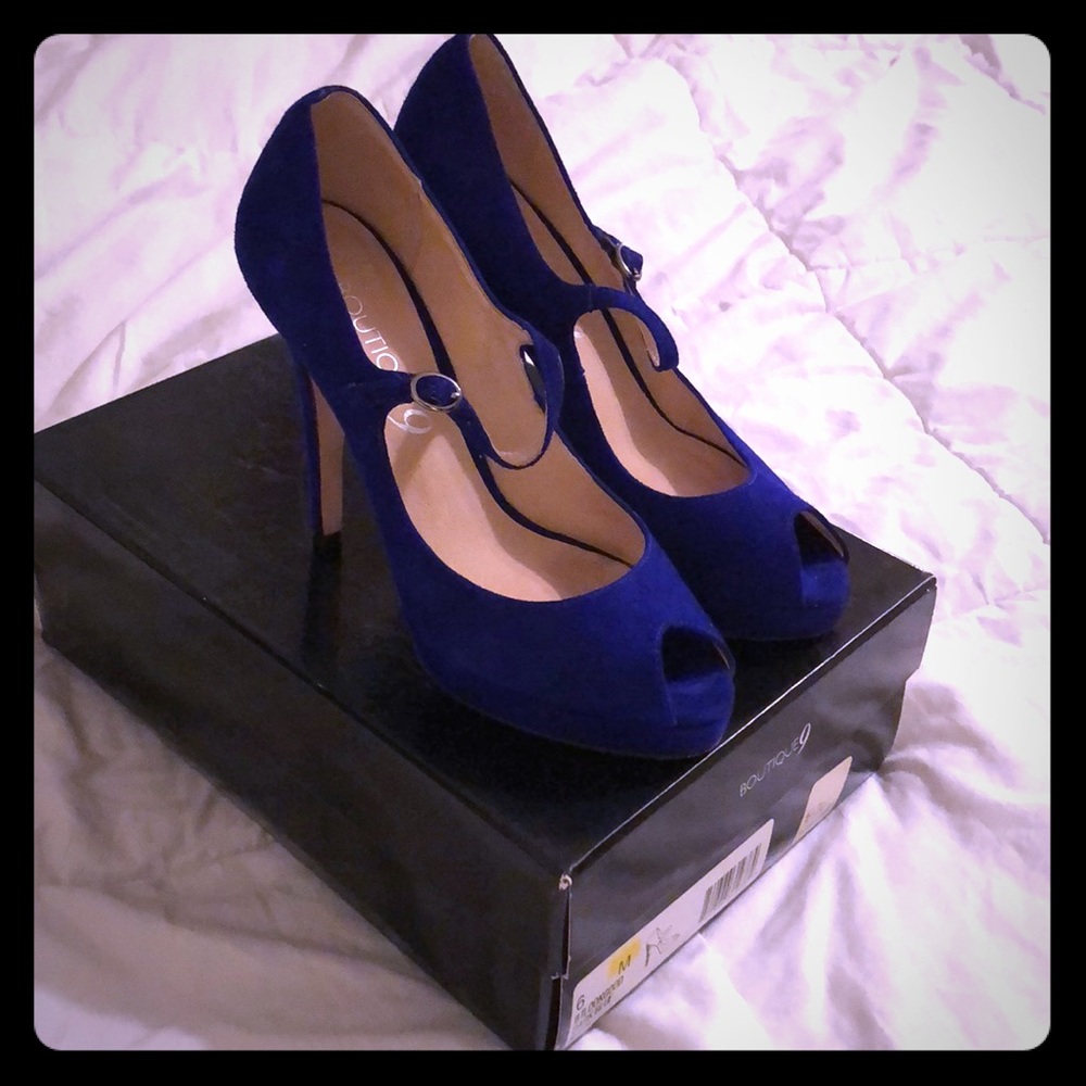 FIRM! Final Sale! Boutique 9 Cobalt Suede Heels 👠